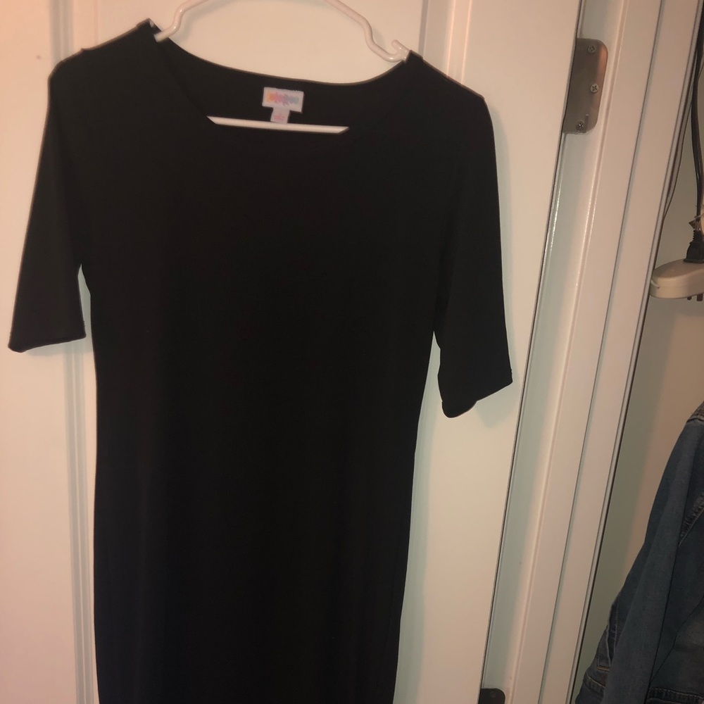 RARE, solid black Lula roe Julia